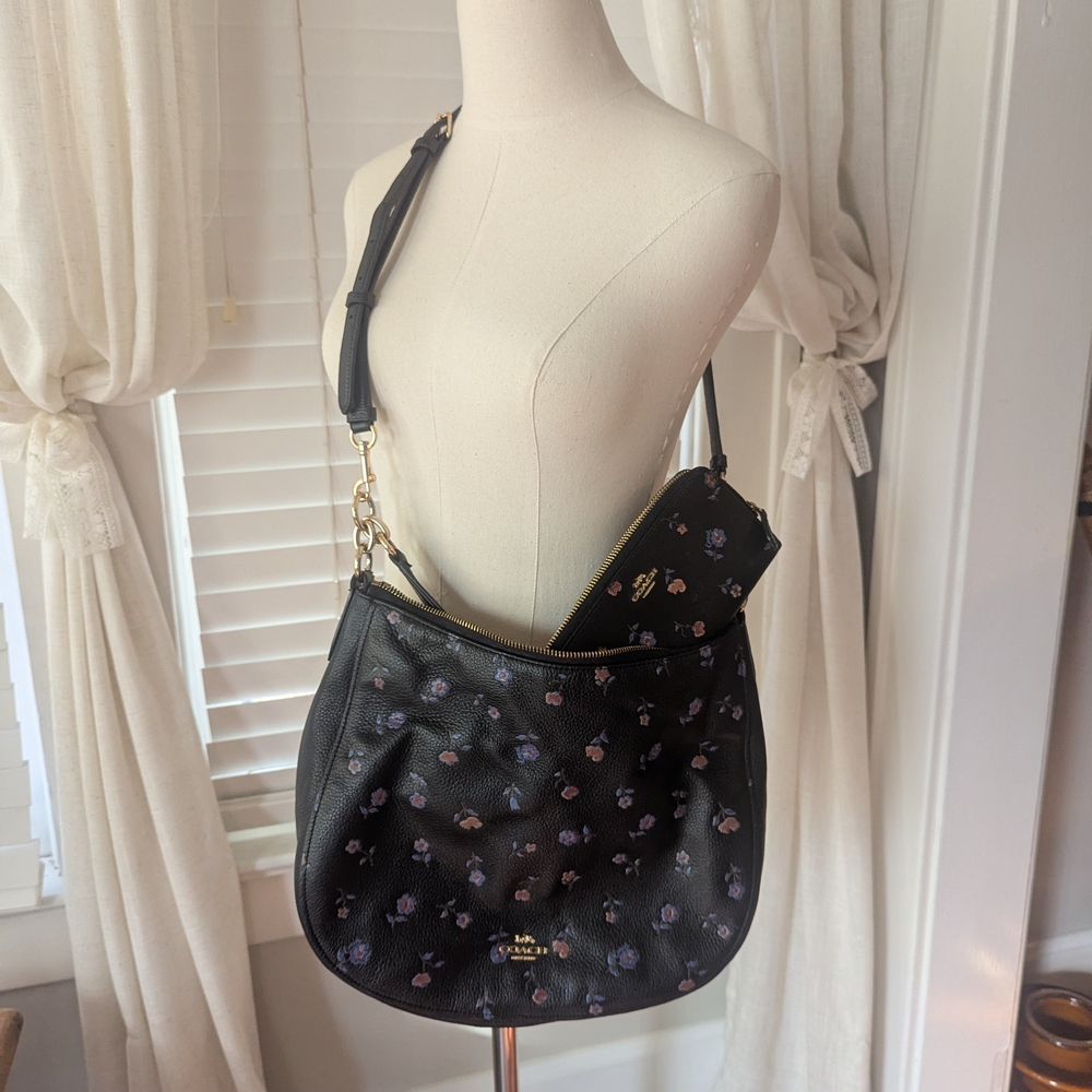 Elle Hobo Coach Black Floral Purse With Matching Wallet